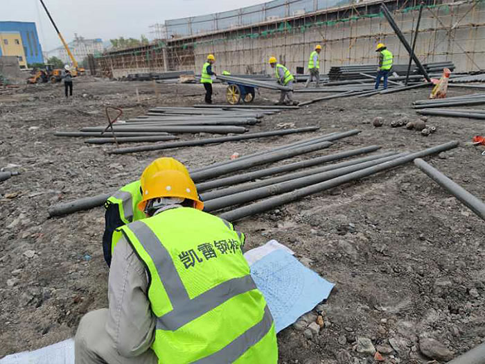 泉州螺栓球网架结构